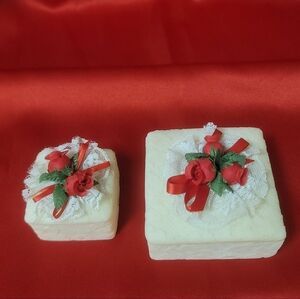 Set of 2 Trinket Boxes Rose Lace Trim Vintage